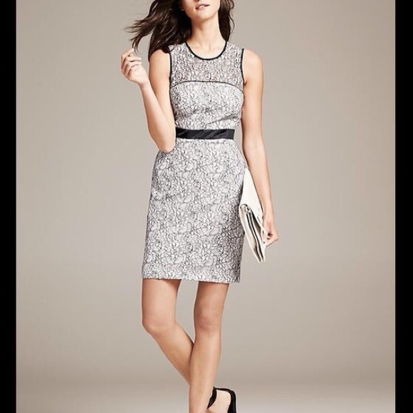 Banana Republic Dresses & Skirts - Banana Republic White & Navy Lace Dress